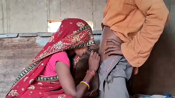 Horny aunty young ladhke ke lund se khelti hai aur blowjob