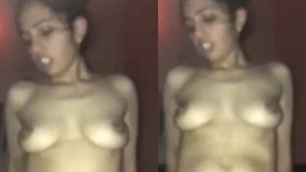 Pyaasi desi wife mota lund ki sawar karte huye sex
